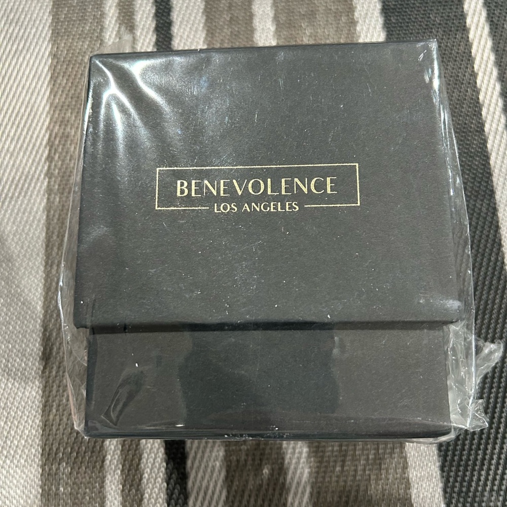 Benevolence ROSE & SANDALWOOD Scented Candle | NEW 220g